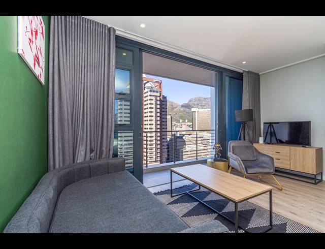1 BEDROOM APARTMENT SOLD IN CAPE TOWN CITY CENTRE
